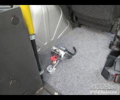 Kit ancoraggi automatici per carrozzina Disabili - 8