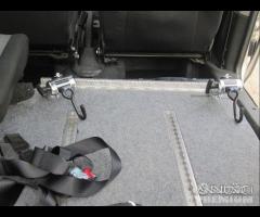 Kit ancoraggi automatici per carrozzina Disabili - 9