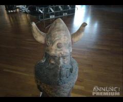 Statuetta Raffigurante Un Vichingo