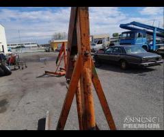 Capretta - Gru Grande Per Sollevamento Motori - 11