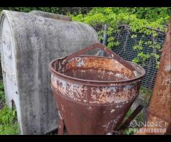 Benna Per Cemento In Ferro Da Gru