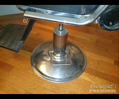 Sedia - Poltrona Da Barbiere Storica - Antica - 9