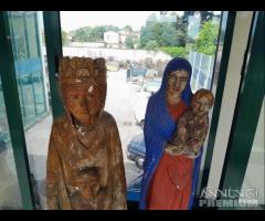 Statue Raffiguranti La Madonna