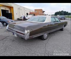 Chrysler New Yorker V8 1972 - 8