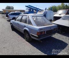 Ford Escort 1983 Demolita - Per Ricambi