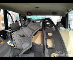 Range Rover Classic 5 Porte Demolita - Per Ricambi - 6