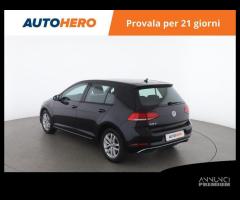 VOLKSWAGEN Golf UD92805