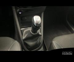 RENAULT Clio KX39032 - 18