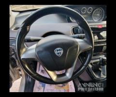 Lancia Ypsilon III 2011 1.3 mjt Gold 95 Cv - 12