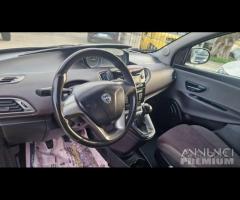 Lancia Ypsilon III 2011 1.3 mjt Gold 95 Cv - 13