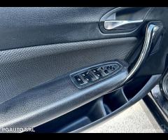 BMW 116D URBAN 1.5 116cv - 22