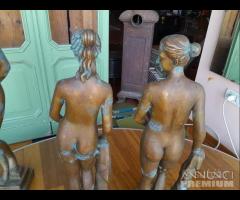 Statuette Raffiguranti Donne In Bronzo - Metallo - 8