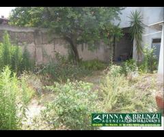 ORISTANO - VIA THARROS iNDIPENDENTE GIARDINO - 24