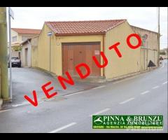 NURACHI - Autorimessa / Garage con Cortile