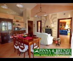 S. GIUSTA - VILLA a 4,5 km dall'abitato - 6