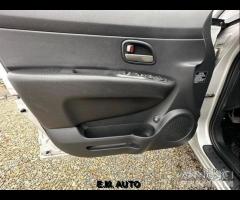 Kia Carens 2.0 CRDI 7 POSTI - 12