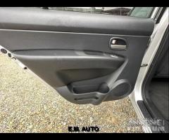 Kia Carens 2.0 CRDI 7 POSTI - 13