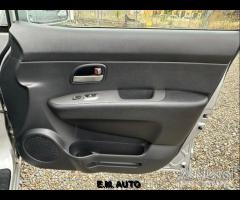 Kia Carens 2.0 CRDI 7 POSTI - 16