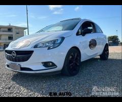 Opel corsa 1.3 con tettuccio