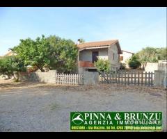 MANDRIOLA - VILLA libera 4 lati Giardino
