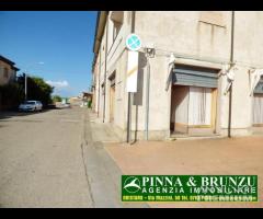ABBASANTA - Fronte stazione FS - Locale Comm - 8
