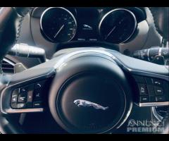 JAGUAR XE 2.0 D 180 CV aut. Prestige pelle - nav - 19