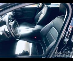 JAGUAR XE 2.0 D 180 CV aut. Prestige pelle - nav - 24