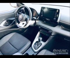 TOYOTA Yaris 1.5 Hybrid 5 porte Business - 13