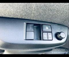 TOYOTA Yaris 1.5 Hybrid 5 porte Business - 29