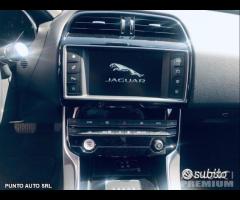 JAGUAR XE 2.0 D 180 CV aut. Prestige pelle - nav - 18