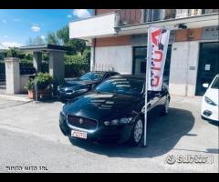 JAGUAR XE 2.0 D 180 CV aut. Prestige pelle - nav - 23
