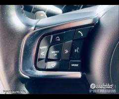 JAGUAR XE 2.0 D 180 CV aut. Prestige pelle - nav - 28