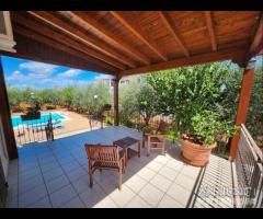 Villa con piscina - 8