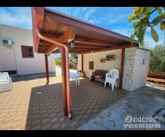 Villa con piscina - 15