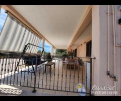 Villa con piscina - 24