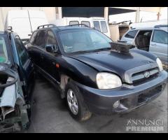 Hyundai Santa Fè 2005 Demolita - Per Ricambi