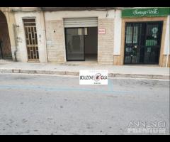 Castelvetrano,localecommerciale in centro di 25 mq