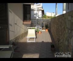 Tre fontane villa 4 vani con terrazzo v. mare