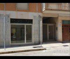 Castelvetrano, locale commerciale Corso Vitt. Eman