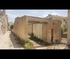 Castelvetrano terreno edif. 650 mq con magazzino