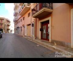 Castelvetrano locale 100 mq via vi novembre - 8