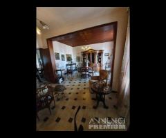 Castelvetrano, prestigioso immobile via G. Garibal - 9