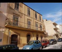 Castelvetrano, prestigioso immobile via G. Garibal - 16