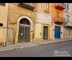 Castelvetrano casa ind. garage Piazza S.giovanni - 7