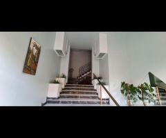 Castelvetrano ampio app. 9 vani via roma - 10