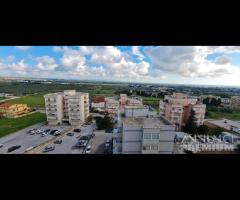 Castelvetrano ampio app. 9 vani via roma - 12