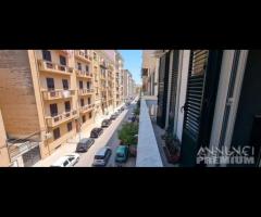 Palermo app. di vani 5 via Orazio Antinori piano 2 - 10