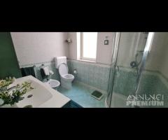 Palermo app. di vani 5 via Orazio Antinori piano 2 - 13