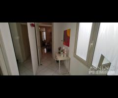 Palermo app. di vani 5 via Orazio Antinori piano 2 - 22