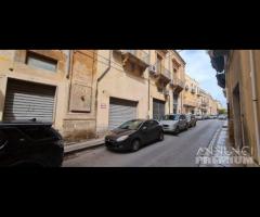 Castelvetrano, locale commerciale via Garibaldi - 6